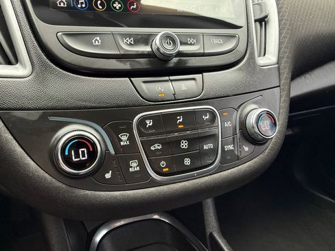 Used 2023 Chevrolet Malibu LT w/ Driver Confidence Package image 31