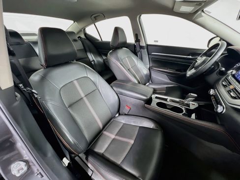 Used 2025 Nissan Altima 2.5 SR FWD image 30