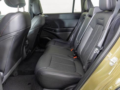 New 2026 Jeep Cherokee Overland image 41