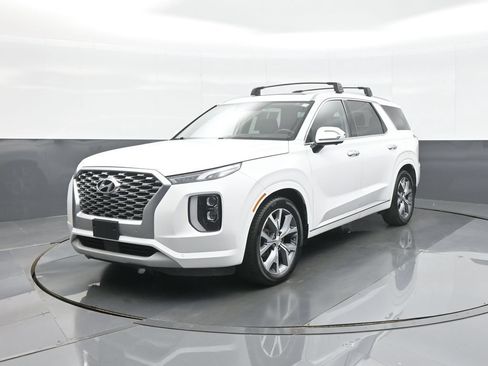 Used 2021 Hyundai Palisade Limited w/ Cargo Package AWD/4WD image 3