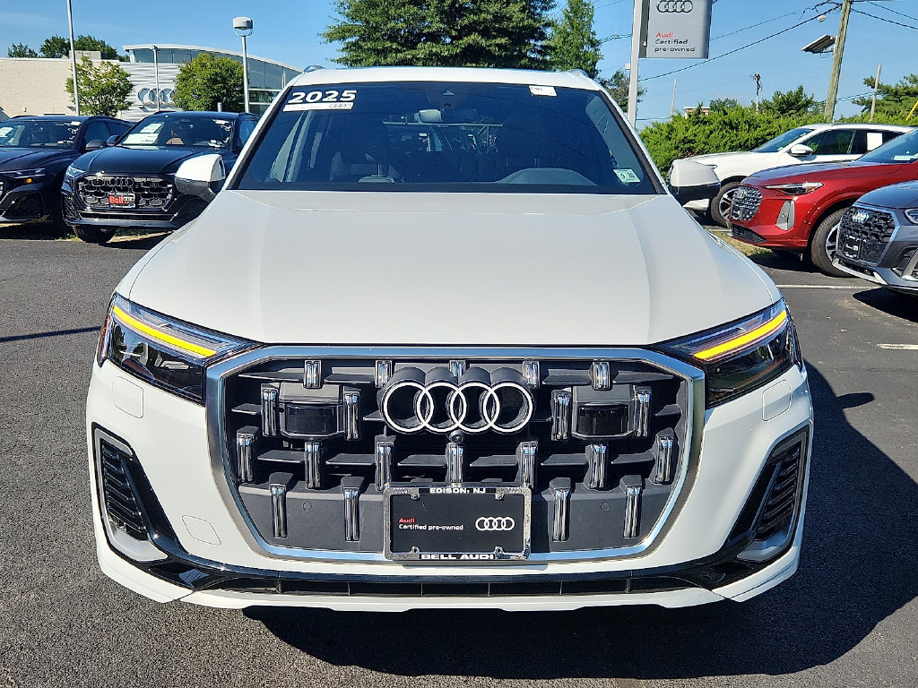 Certified 2025 Audi Q7 Premium Plus w/ Premium Plus Package AWD/4WD image 8