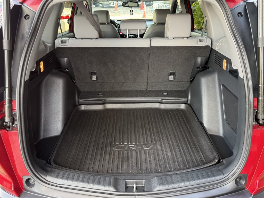 Used 2020 Honda CR-V Touring image 32