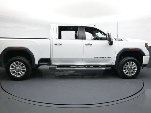 Used 2023 GMC Sierra 2500 Denali w/ Denali Ultimate Package AWD/4WD image 8