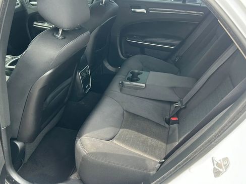 Used 2019 Chrysler 300 Touring w/ Sport Appearance Package RWD image 12