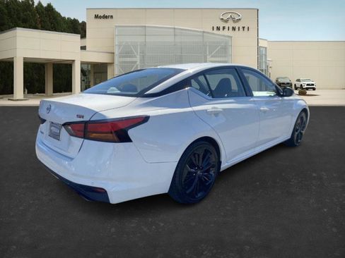 Used 2024 Nissan Altima 2.5 SR image 4