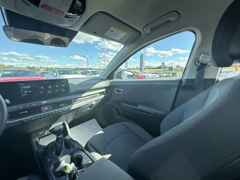 New 2025 Kia K4 LXS image 11