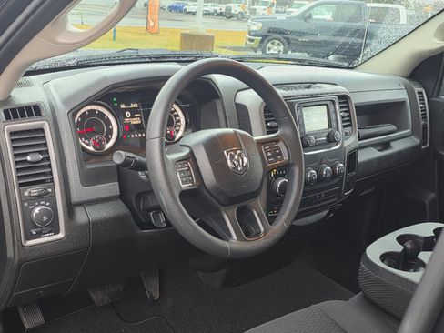 Used 2019 RAM 1500 Express w/ Express Value Package image 28