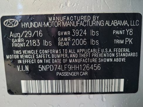 Used 2017 Hyundai Elantra SE image 33