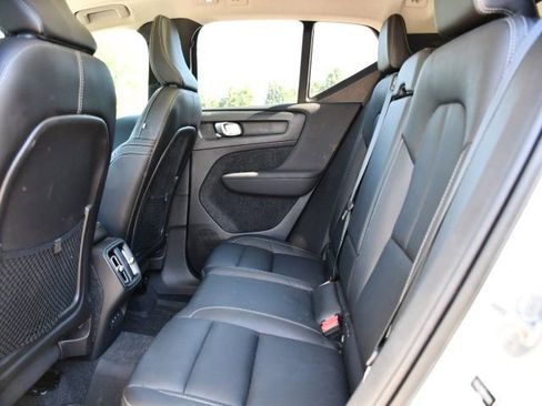 Used 2023 Volvo XC40 B5 Plus w/ Driver Assist Package AWD/4WD image 16