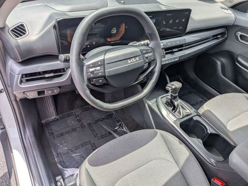 Used 2025 Kia K4 FWD image 13