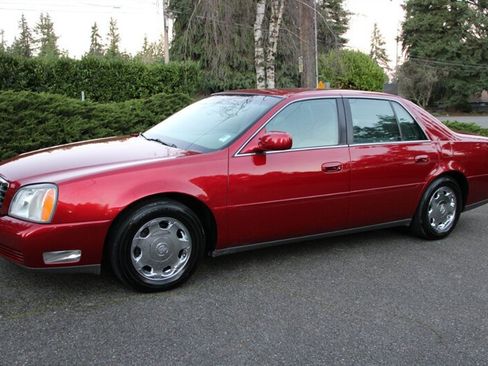 Used 2002 Cadillac De Ville DHS w/ Safety/Security Pkg image 1