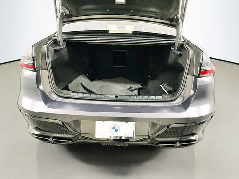 Used 2023 BMW 760i xDrive AWD/4WD image 27