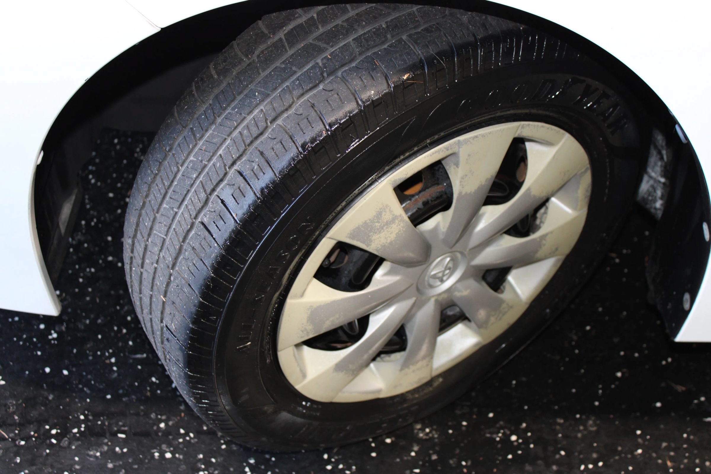 Used 2014 Toyota Corolla L FWD image 28