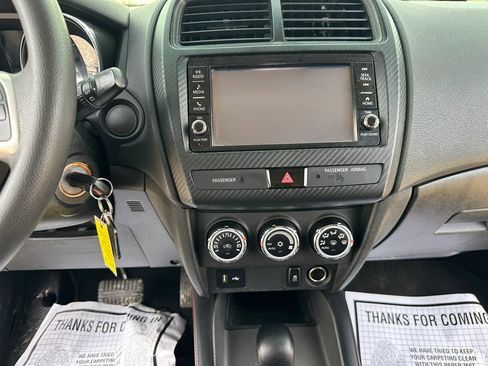 Used 2018 Mitsubishi Outlander Sport ES FWD image 13