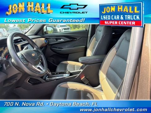 Used 2021 Chevrolet TrailBlazer ACTIV w/ Technology Package FWD image 17