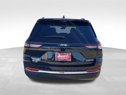 New 2025 Jeep Grand Cherokee Limited w/ Luxury Tech Group II image 4