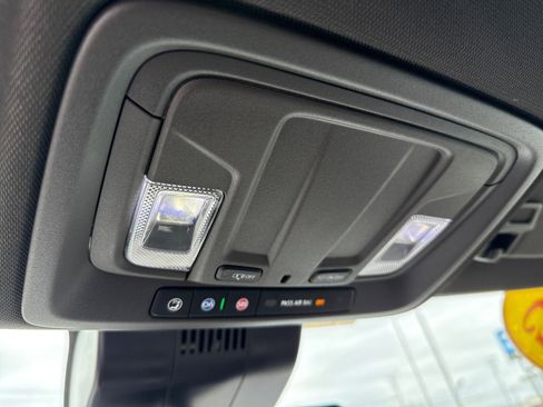Used 2025 Chevrolet Silverado 1500 LT image 27