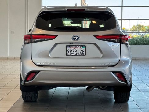 Used 2022 Toyota Highlander Platinum AWD/4WD image 5