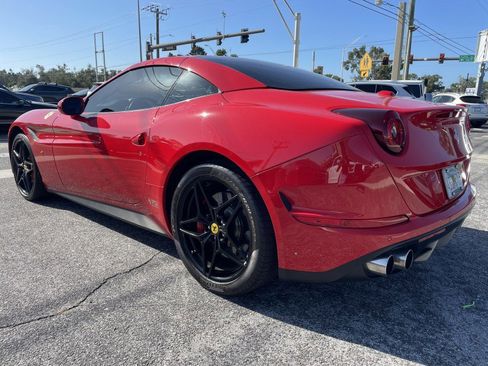 Used 2017 Ferrari California T image 36