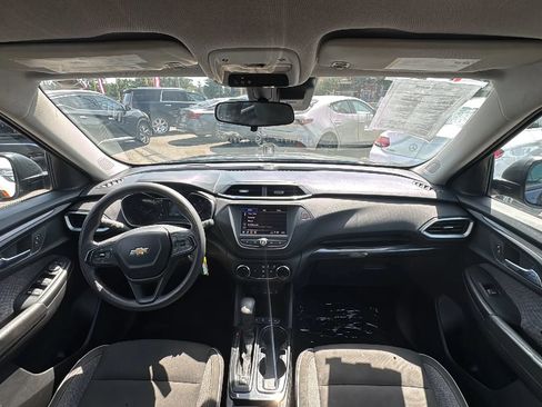 Used 2022 Chevrolet TrailBlazer LS AWD/4WD image 21