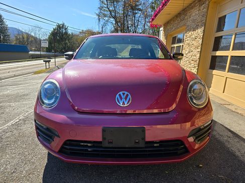 Used 2017 Volkswagen Beetle #PinkBeetle image 21