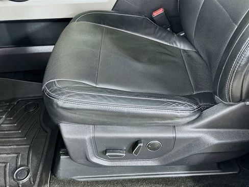 Used 2015 Ford F150 Lariat AWD/4WD image 26