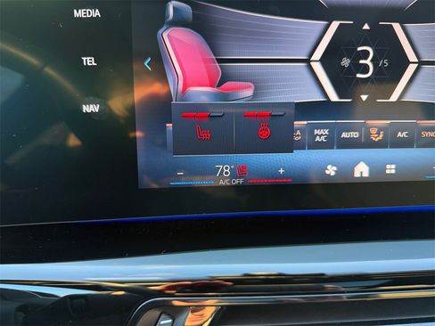 Certified 2025 BMW X1 xDrive28i w/ Premium Package image 23