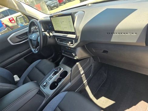 Used 2025 Ford Bronco Sport Outer Banks w/ Outer Banks Tech Package+ AWD/4WD image 16