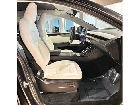 Used 2026 Tesla Model Y Long Range image 18