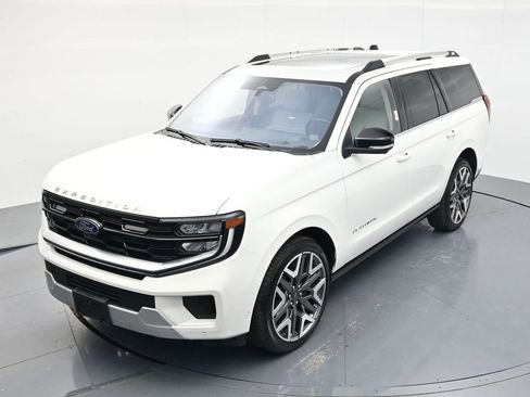 Used 2025 Ford Expedition Platinum w/ Platinum Ultimate Package AWD/4WD image 41