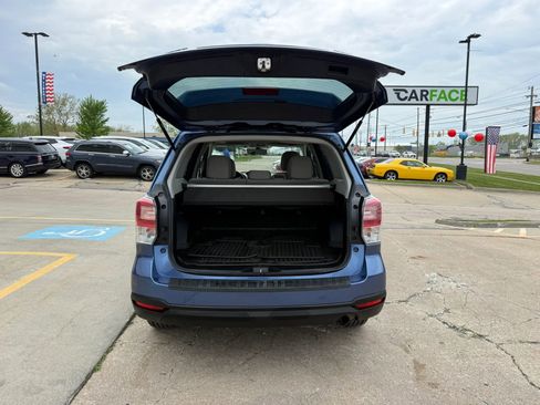 Used 2018 Subaru Forester 2.5i Premium w/ All-Weather Package AWD/4WD image 10