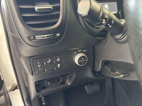 Used 2019 Kia Soul ! w/ Technology Package image 8