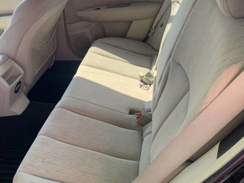 Used 2014 Subaru Outback 2.5i Premium AWD/4WD image 17