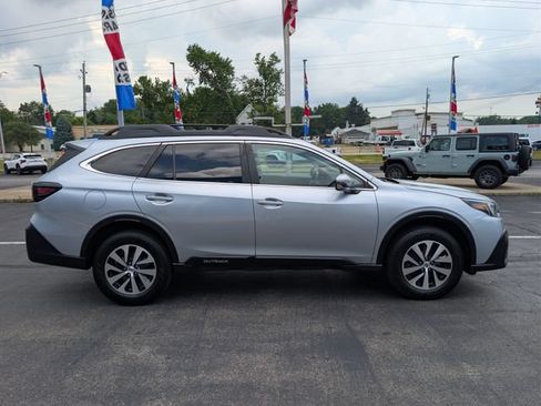 Used 2021 Subaru Outback Premium w/ Popular Package #1 AWD/4WD image 6