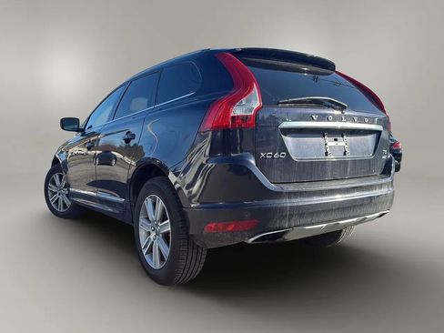 Used 2017 Volvo XC60 T5 Inscription w/ Preferred Option Package image 5