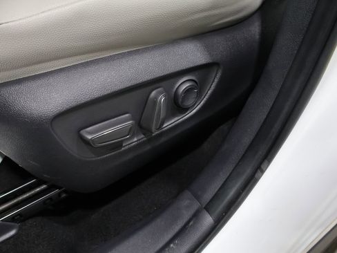 Used 2024 Toyota Grand Highlander XLE image 13