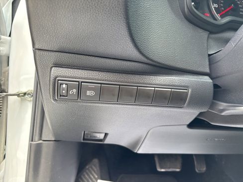 Used 2022 Toyota Corolla SE w/ Carpet Mat Package (TMS) FWD image 57