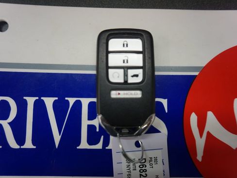 Used 2021 Honda Pilot Black Edition image 23