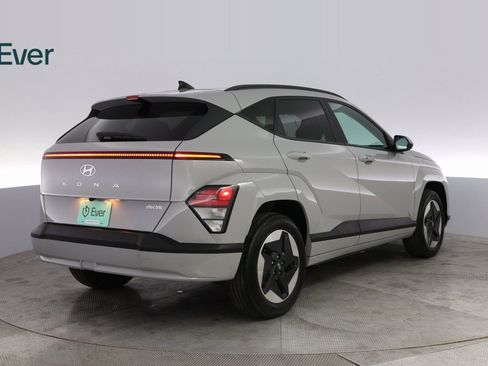 Used 2024 Hyundai Kona SEL image 12