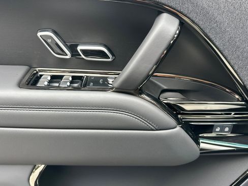 New 2026 Land Rover Range Rover Sport Dynamic SE image 15