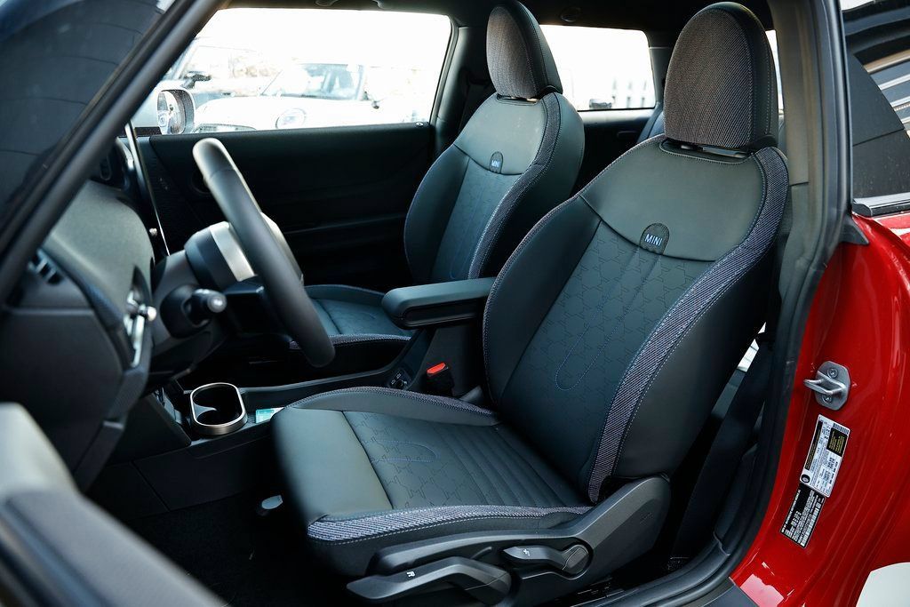 New 2026 MINI Cooper 2-Door Hardtop FWD image 22