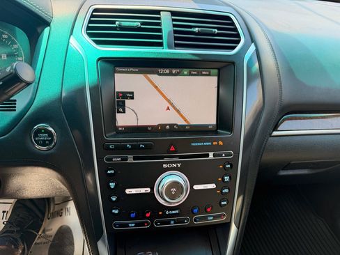Used 2016 Ford Explorer Platinum AWD/4WD image 35