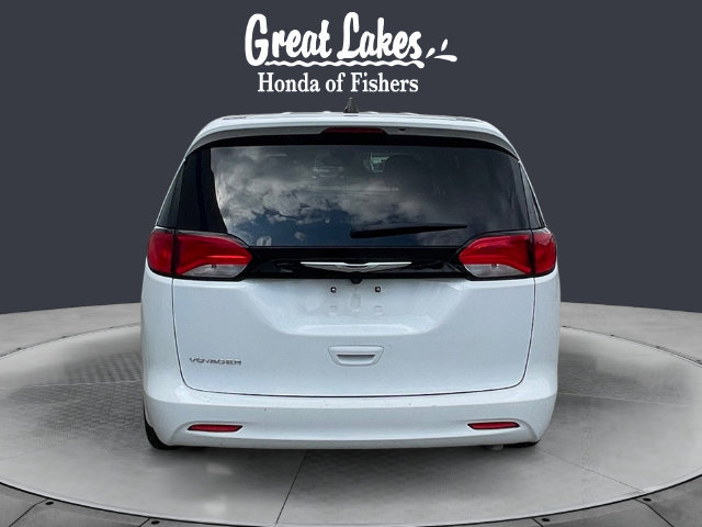 Used 2023 Chrysler Voyager LX FWD image 4
