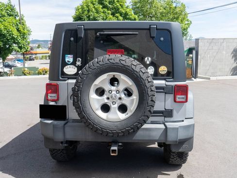 Used 2017 Jeep Wrangler Unlimited Sport w/ Quick Order Package 24S AWD/4WD image 6