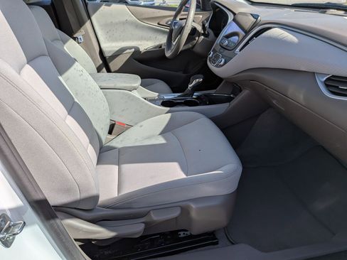 Used 2024 Chevrolet Malibu LT image 21