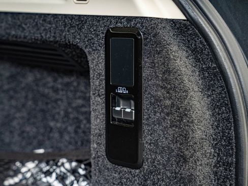 Used 2025 Land Rover Range Rover Autobiography AWD/4WD image 42
