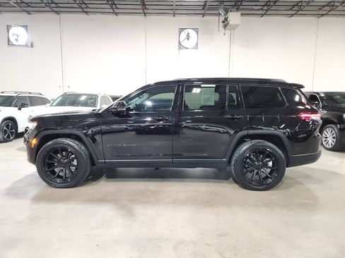 Used 2023 Jeep Grand Cherokee L Limited w/ Black Appearance Package RWD image 7