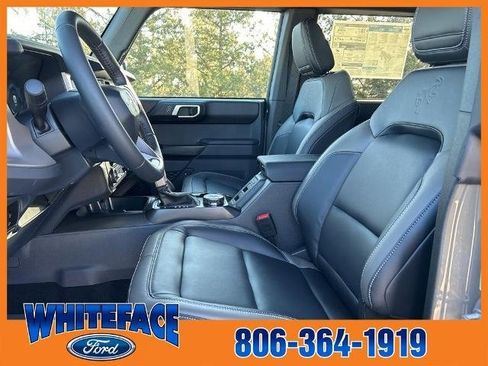 New 2025 Ford Bronco Outer Banks w/ Sasquatch Package image 57
