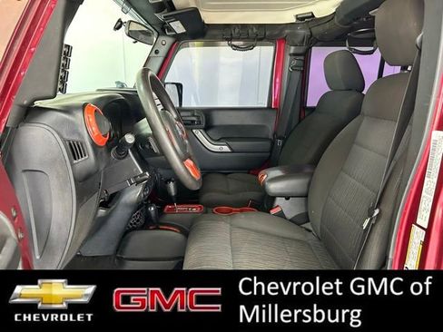 Used 2012 Jeep Wrangler Unlimited Sport AWD/4WD image 15