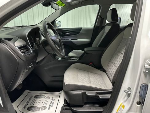 Used 2022 Chevrolet Equinox LS w/ LPO, Floor Liner Package image 9